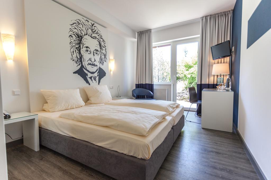 Hotel Fliegendes Klassenzimmer Bad Berleburg Exteriér fotografie
