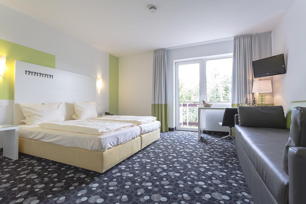 Hotel Fliegendes Klassenzimmer Bad Berleburg Exteriér fotografie